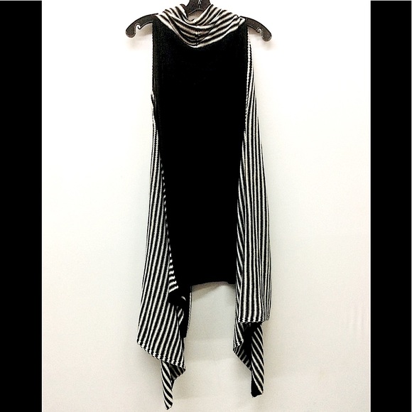 BCBGMaxazria* (XL) WOMEN’S Asymmetrical Cardigan - Picture 11 of 11